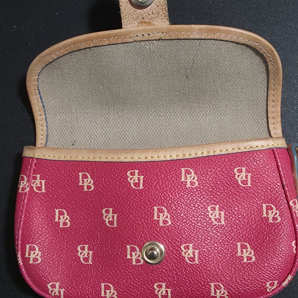 Dooney & Bourke Wristlet - Picture 14 of 14